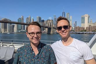 Jacques & Simeon auf der Fähre in NYC
